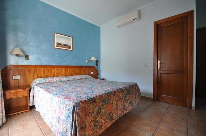 Imagen de la habitación del Hotel Yomo Petit Paris. Foto 5