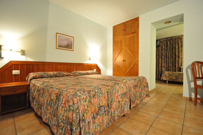 Imagen de la habitación del Hotel Yomo Petit Paris. Foto 8