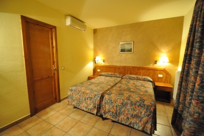 Imagen de la habitación del Hotel Yomo Petit Paris. Foto 9