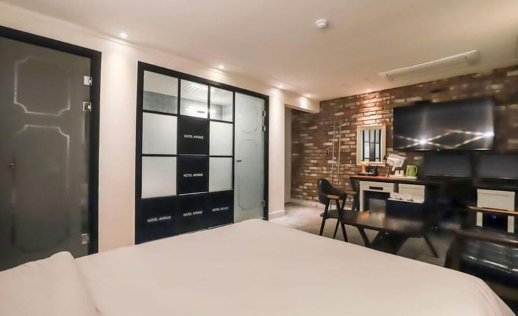 Imagen de la habitación del Hotel Yongin Avenue. Foto 13