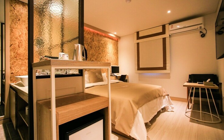 Imagen de la habitación del Hotel Yongin Boutique Bien. Foto 19