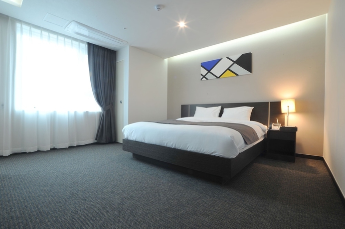 Imagen de la habitación del Hotel Yongin Central Co'op. Foto 11