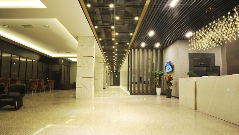 Imagen de los interiores del Hotel Yongin Central Co'op. Foto 13