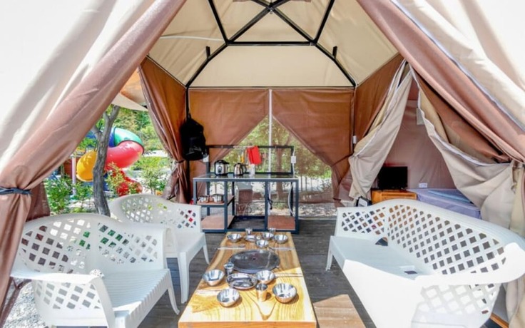 Imagen general del Hotel Yongin Cheoline Camping Land. Foto 9