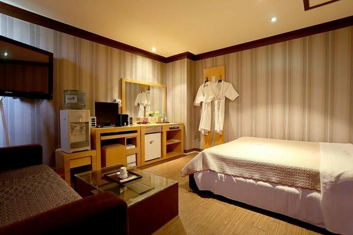 Imagen general del Hotel Yongin Elegance. Foto 8