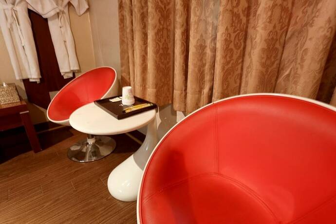 Imagen de la habitación del Hotel Yongin Elegance. Foto 27