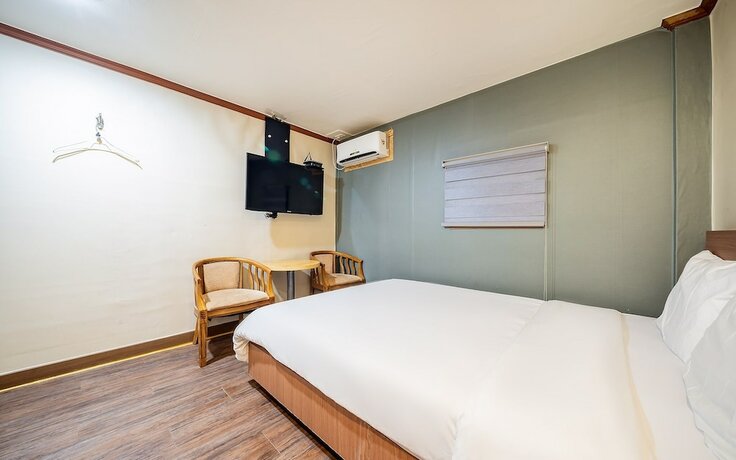 Imagen general del Hotel Yongin Jaju J and J. Foto 3