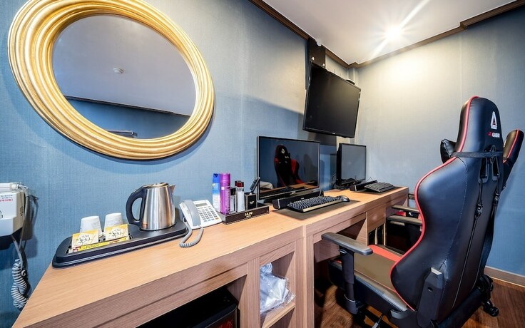 Imagen general del Hotel Yongin Jaju J and J. Foto 8