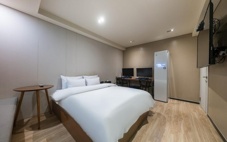 Imagen de la habitación del Hotel Yongin Oscar. Foto 13
