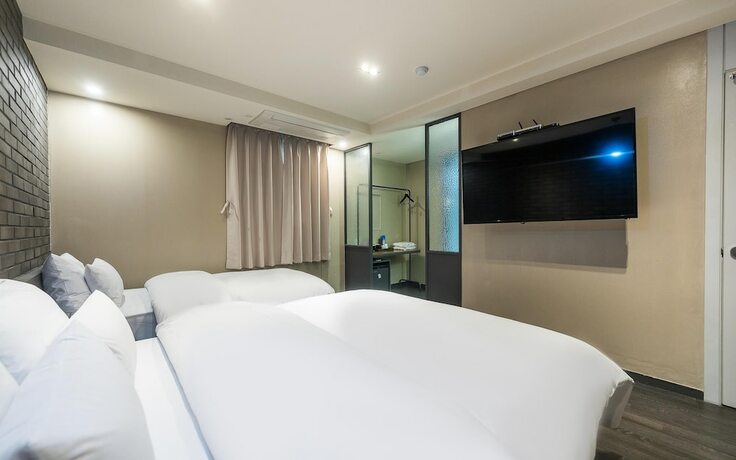 Imagen de la habitación del Hotel Yongin Oscar. Foto 19