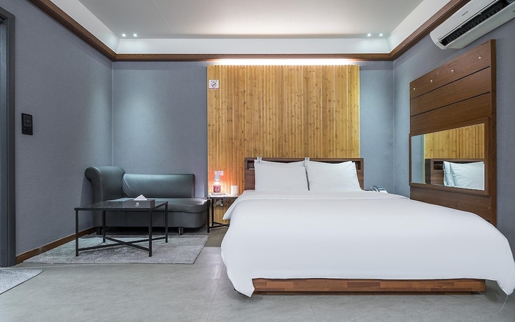 Imagen de la habitación del Hotel Yongin Singal Sky. Foto 10