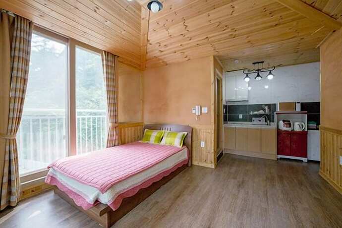 Imagen general del Hotel Yongin Sun and Moon Peension. Foto 3