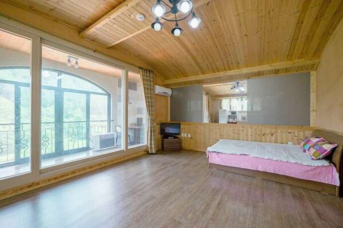 Imagen general del Hotel Yongin Sun and Moon Peension. Foto 4