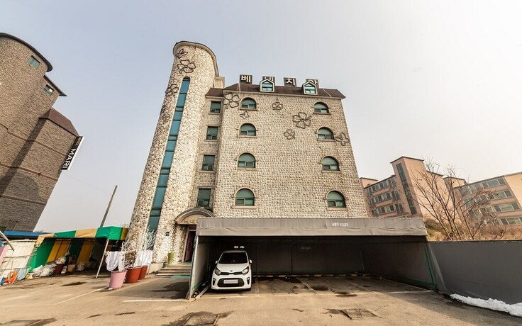 Imagen general del Hotel Yongin Yangji Venezia. Foto 10