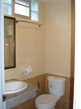Imagen de los exteriores del Hotel Yoodee Place. Foto 16