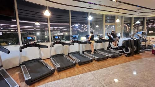 Imagen general del Hotel Yoomanjoo High City View - Shenzhenbei Railway Guanlan Avenue Xikeng. Foto 8