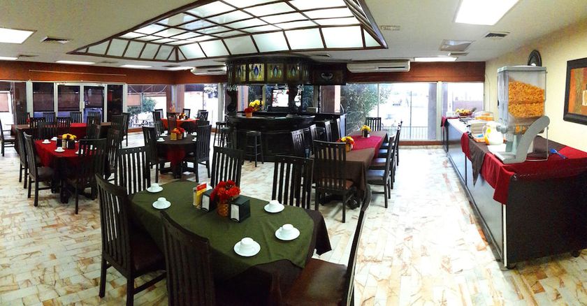 Imagen del bar/restaurante del Hotel Yori. Foto 5