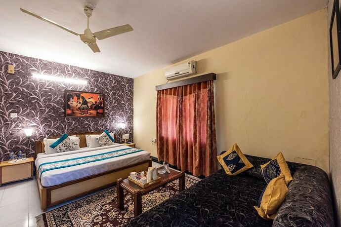 Imagen de la habitación del Hotel Yorkshire Inn, Abu Road. Foto 16