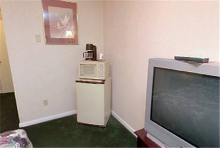 Imagen de la habitación del Hotel Yorktown Motor Lodge. Foto 5