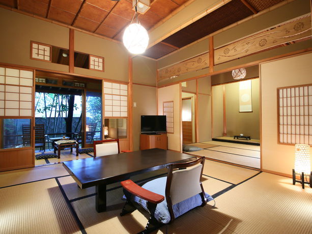 Imagen de la piscina del Hotel Yorozuya, Yamanouchi. Foto 14