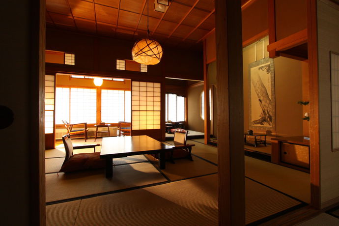 Imagen general del Hotel Yorozuya, Yamanouchi. Foto 3