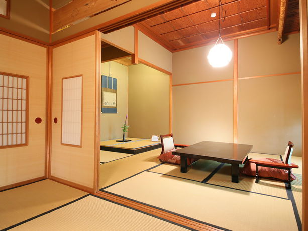 Imagen de la piscina del Hotel Yorozuya, Yamanouchi. Foto 15
