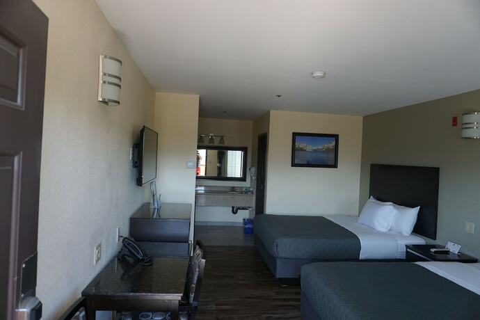 Imagen de la habitación del Hotel Yosemite Sierra Inn. Foto 14