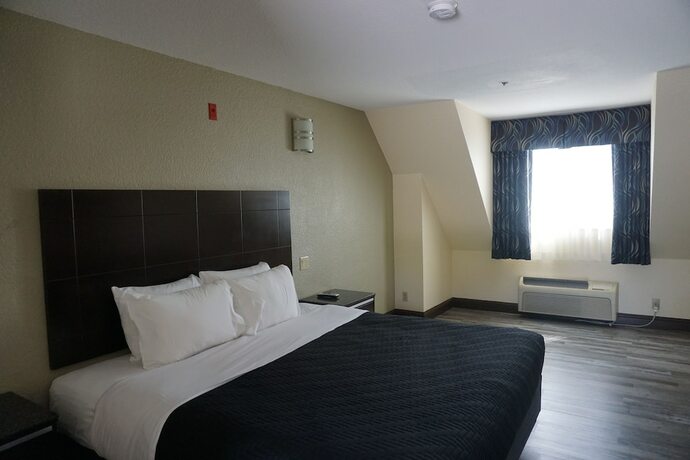 Imagen de la habitación del Hotel Yosemite Sierra Inn. Foto 19