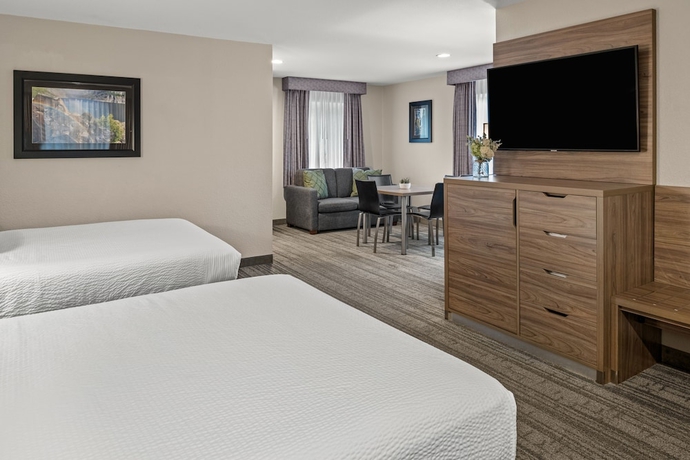 Imagen de la habitación del Hotel Yosemite Westgate Lodge. Foto 10