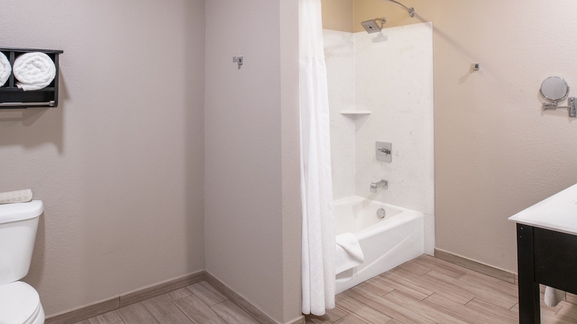 Imagen de la habitación del Hotel Yosemite Westgate Lodge. Foto 18