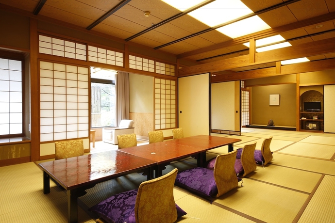 Imagen de los interiores del Hotel Yoshidaya Sannokaku. Foto 18