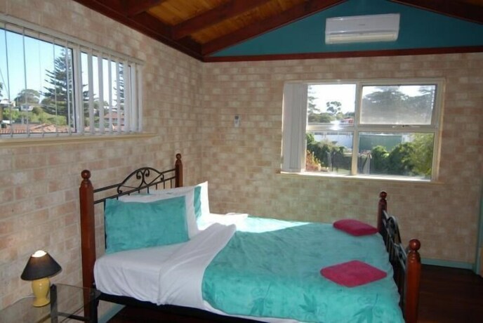 Imagen de la habitación del Hotel Yot Spot Apartments. Foto 13