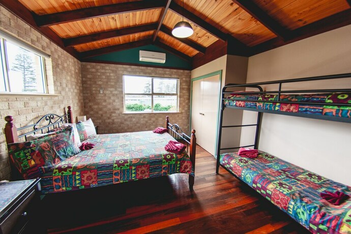 Imagen de la habitación del Hotel Yot Spot Apartments. Foto 19