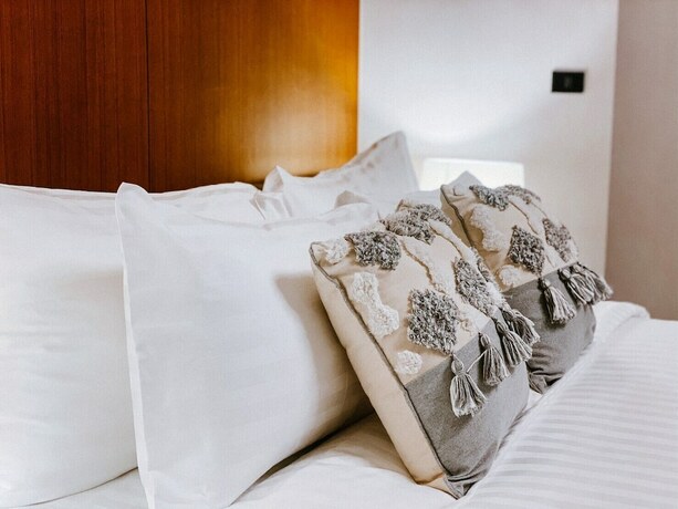 Imagen de la habitación del Hotel Yotaka Khanom. Foto 14