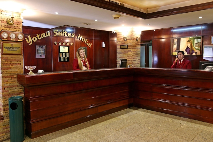Imagen de los interiores del Hotel Yotau All Suites. Foto 17