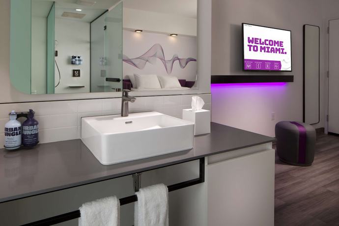 Imagen de la habitación del Hotel Yotel Miami. Foto 6