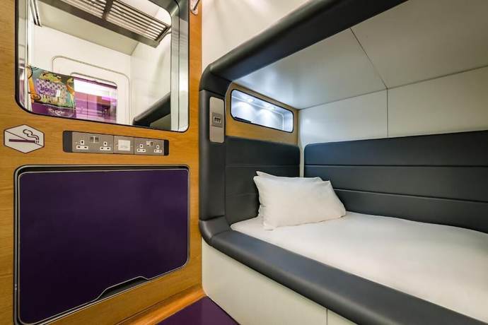 Imagen de la habitación del Hotel YotelAIR London Gatwick. Foto 9