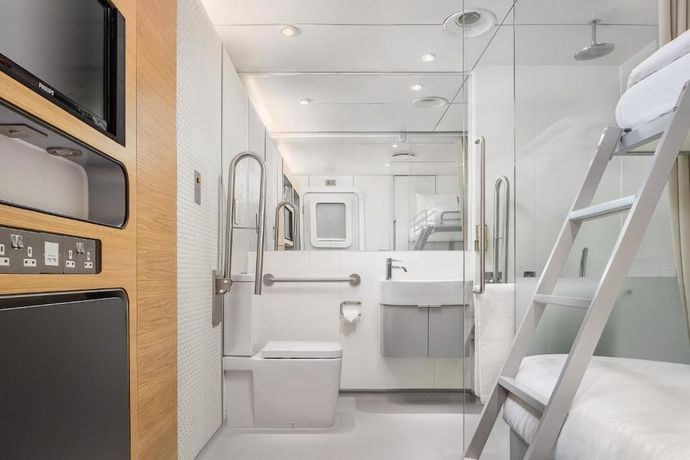 Imagen de la habitación del Hotel YotelAIR London Gatwick. Foto 15