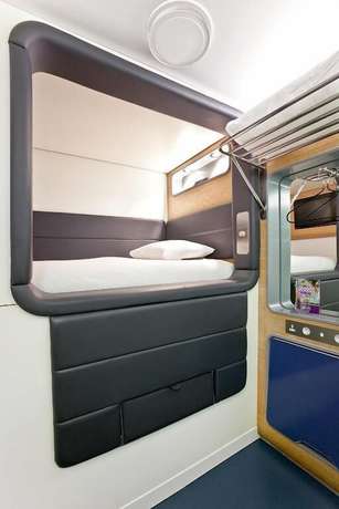 Imagen de la habitación del Hotel YotelAIR London Gatwick. Foto 18