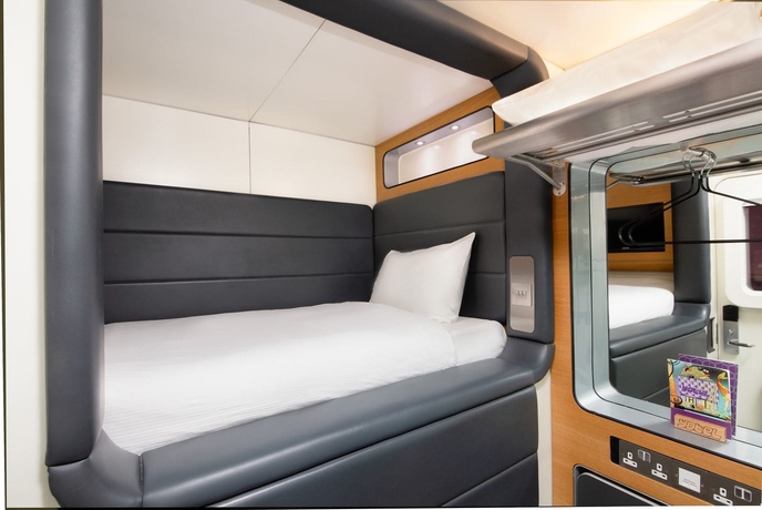 Imagen de la habitación del Hotel Yotelair Amsterdam Schiphol - Transit. Foto 5