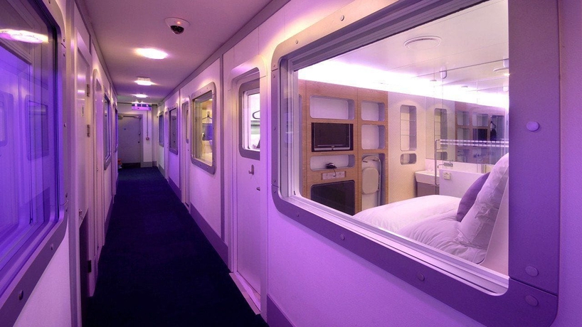 Imagen de los interiores del Hotel Yotelair Amsterdam Schiphol - Transit. Foto 16