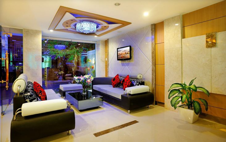 Imagen de los interiores del Hotel You And Me. Foto 20
