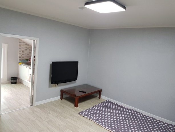Imagen de la habitación del Hotel You and I Pension. Foto 6