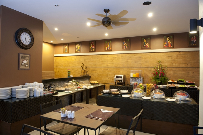 Imagen del bar/restaurante del Hotel YouDee Hotel Patong. Foto 4