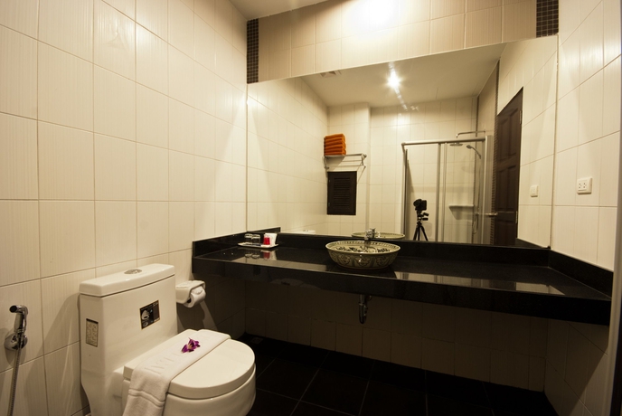 Imagen de la habitación del Hotel YouDee Hotel Patong. Foto 10