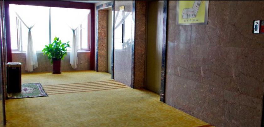 Imagen de los interiores del Hotel Youhao Hotel. Foto 13