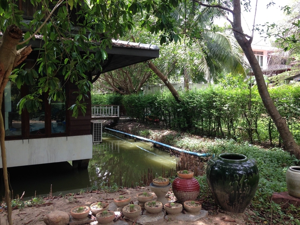 Imagen de los exteriores del Hotel Young Coconut Garden Home Resort. Foto 16