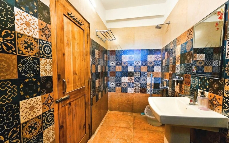Imagen de la habitación del Hotel Young Monk Hostel Jibhi. Foto 15