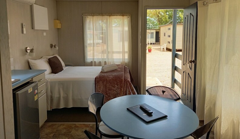 Imagen de la habitación del Hotel Young Tourist Park. Foto 11