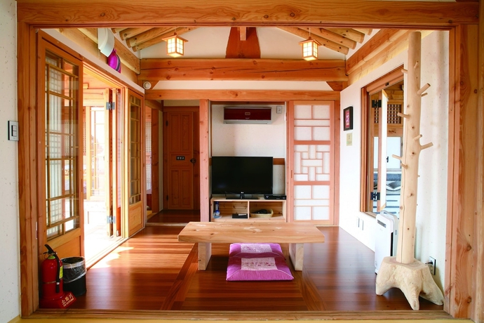 Imagen de la habitación del Hotel Youngsanjae Hanok. Foto 9
